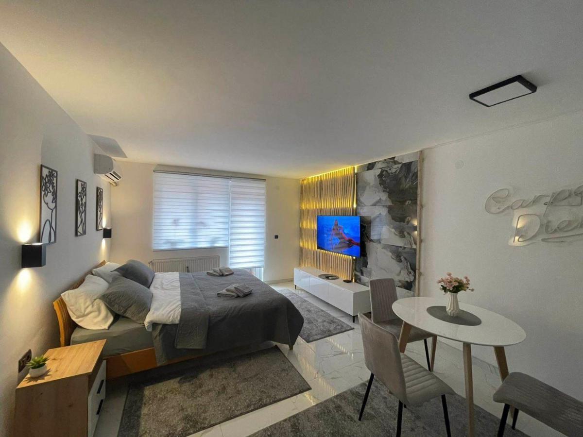 Apartman Afrodita Lux 1 Nis Ngoại thất bức ảnh